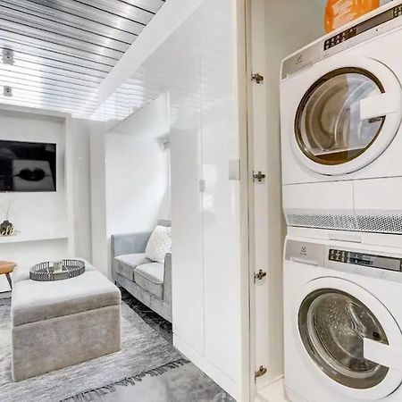 Kcm Mikros Smart Apartments 8 클리블랜드 외부 사진