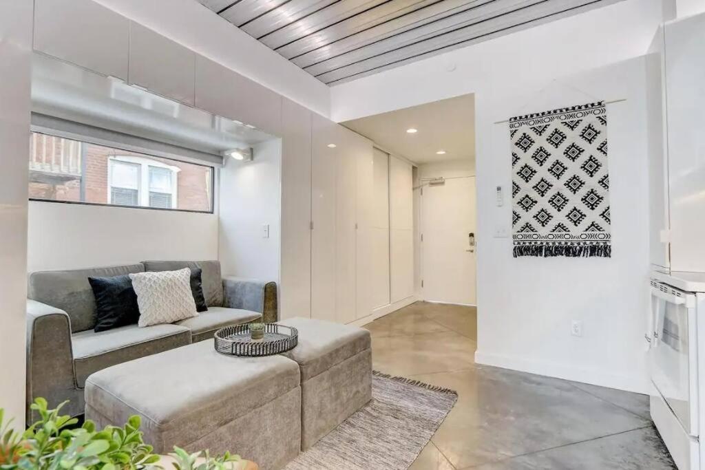 Kcm Mikros Smart Apartments 8 클리블랜드 외부 사진